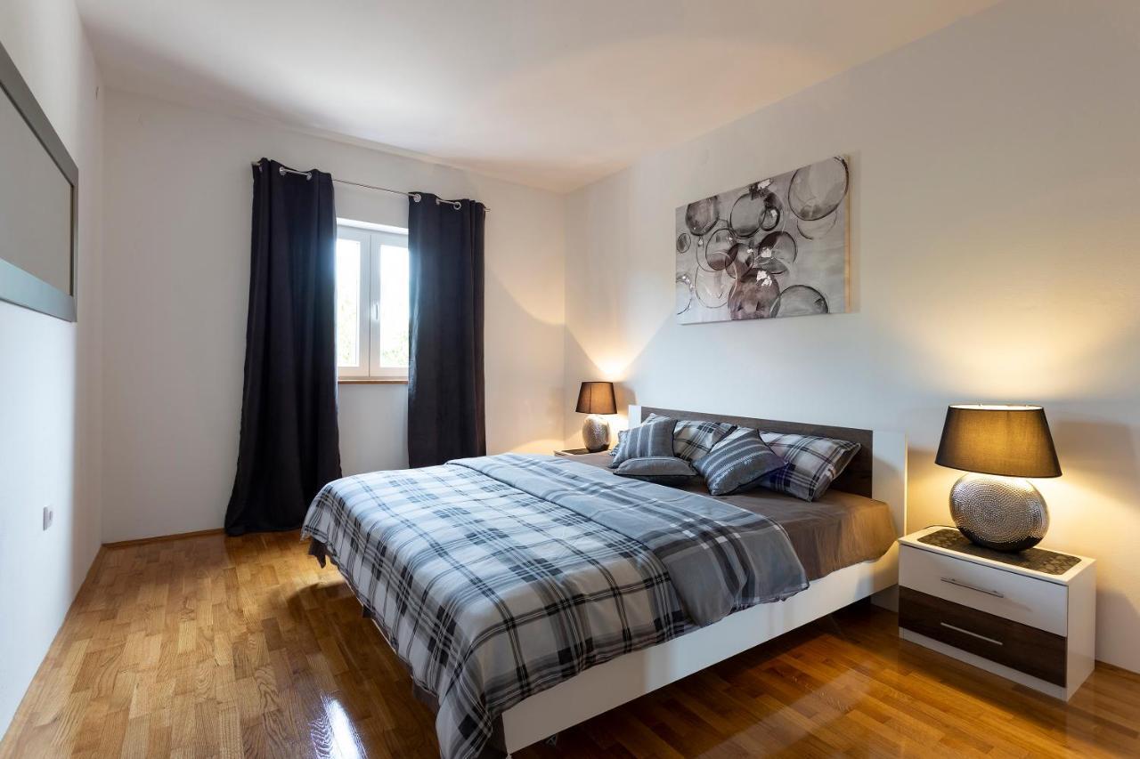 Apartmani Karoca 3 Pula Ngoại thất bức ảnh